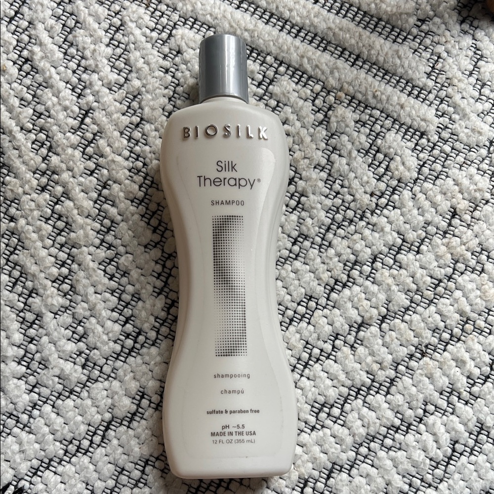 Biosilk Silk Therapy Shampoo - Silver Cap